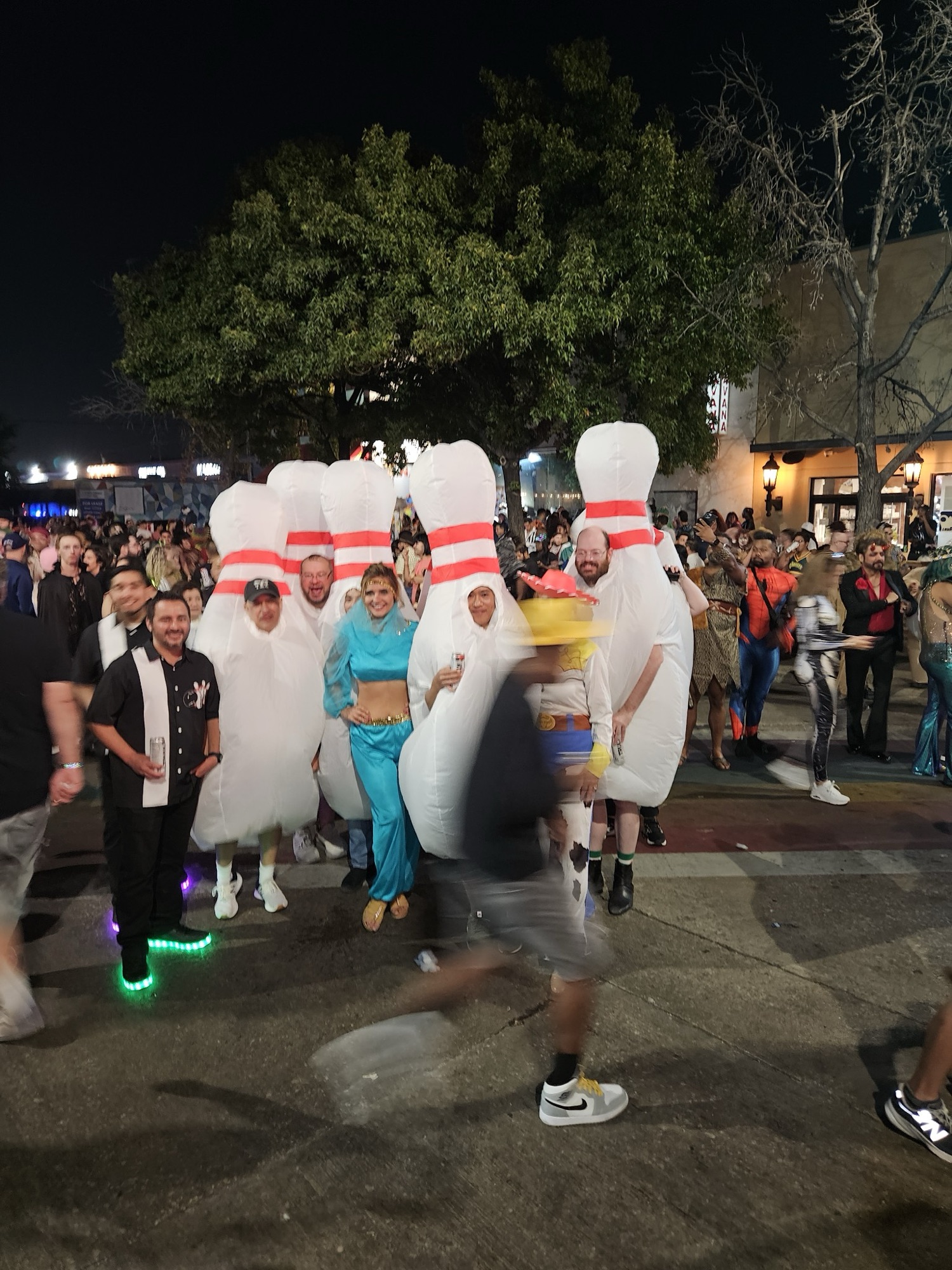 Oak Lawn Halloween Block Party contest photos and videos